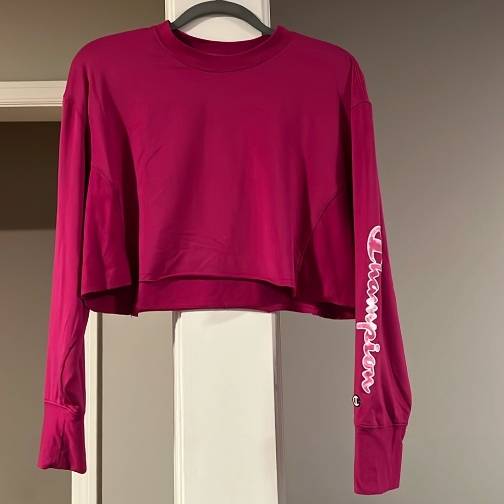 Cropped long sleeve champion top